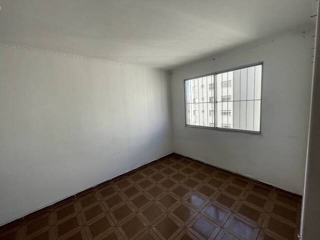 #1101 - Apartamento para Venda em São Paulo - SP